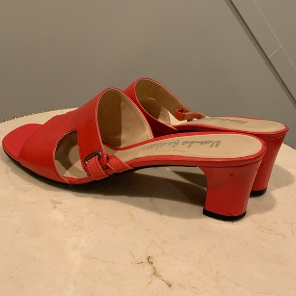 Alexandra Bartlett Woman’s Red Leather Slide Heels Size 7.5 - Picture 11 of 12